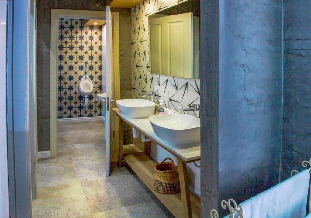Photo of Bathroom in Humewood