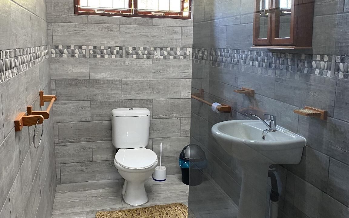 Photo of Bathroom in Warner Beach