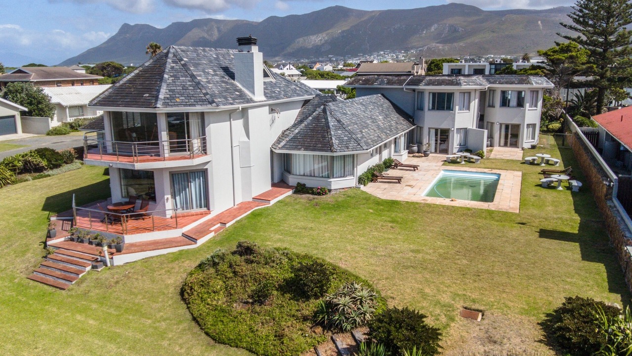 Photo of Outdoor in Sandbaai