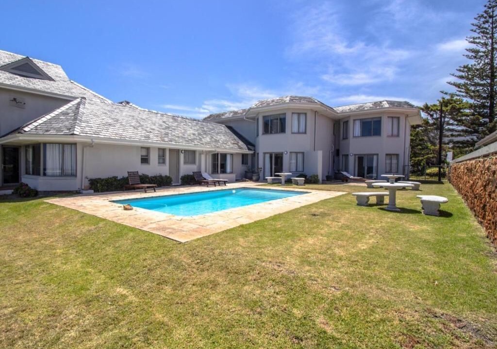 Photo of Outdoor in Sandbaai