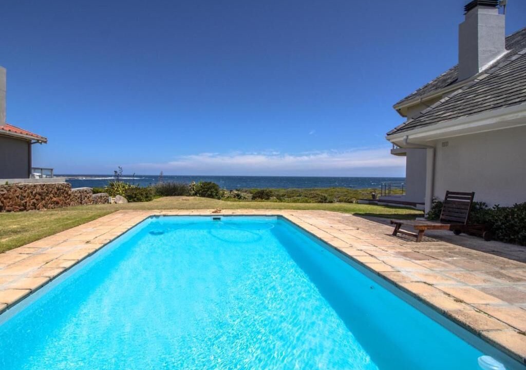Photo of Outdoor in Sandbaai