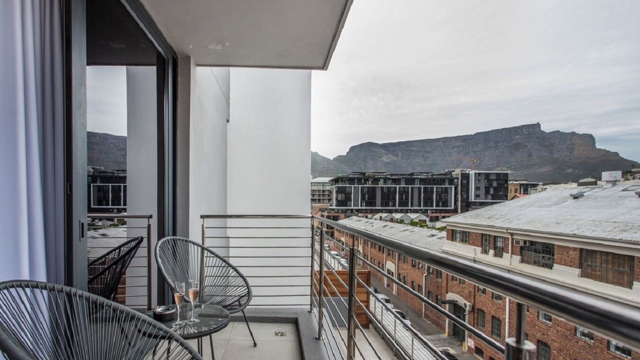 Photo of Patio Balcony in Cape Town City Centre