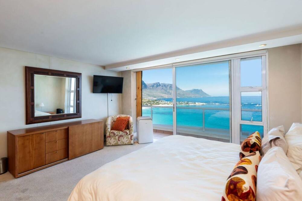 Photo of Bedroom in Bantry Bay