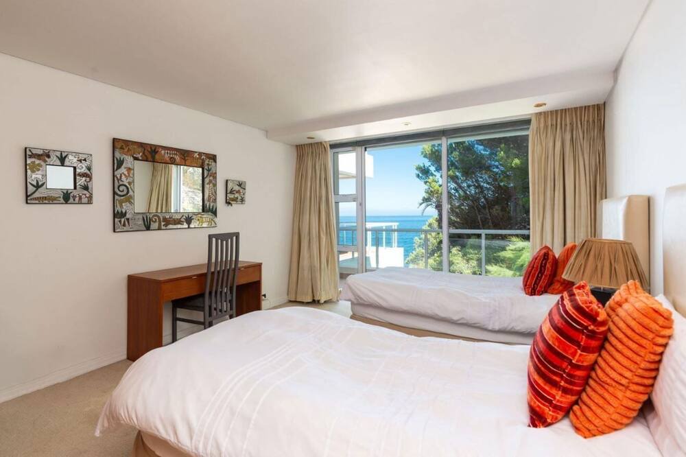 Photo of Bedroom in Bantry Bay