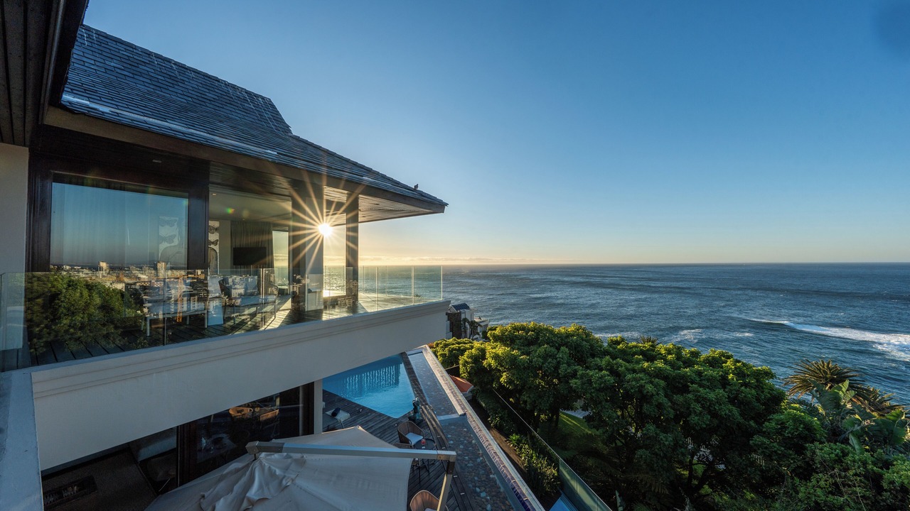 Photo of Bedroom in Bantry Bay
