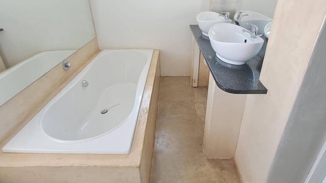 Photo of Bathroom in Riebeek Kasteel