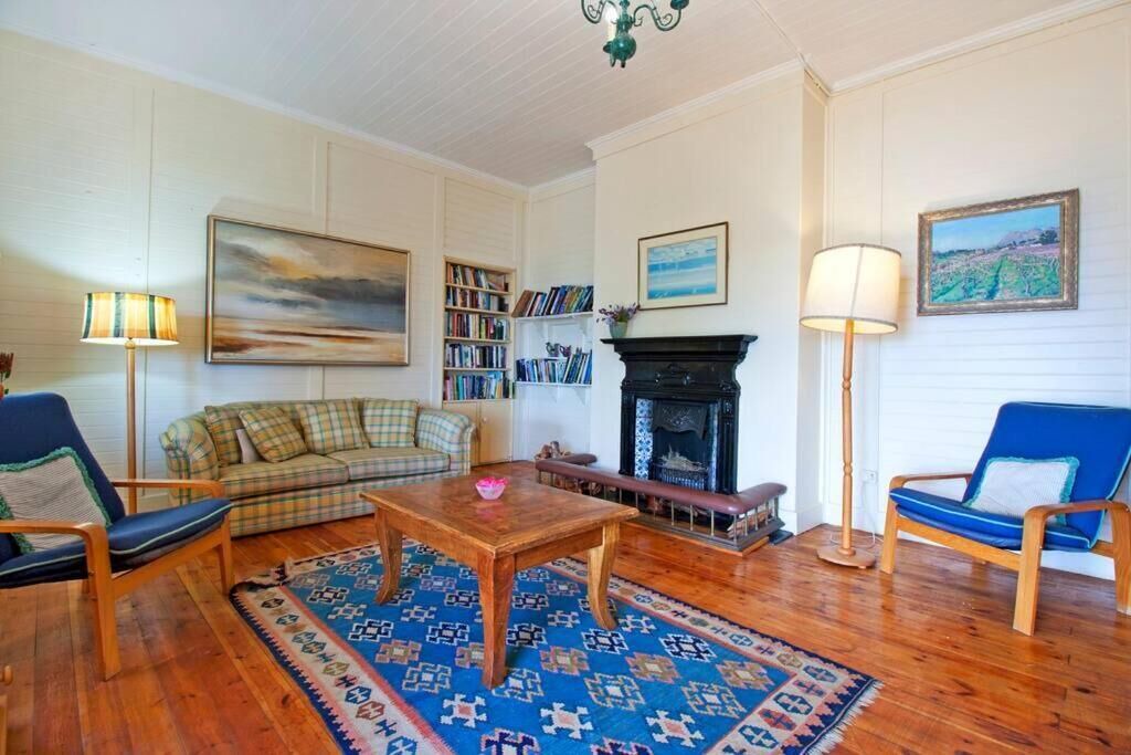 Photo of Livingroom in Simon's Town