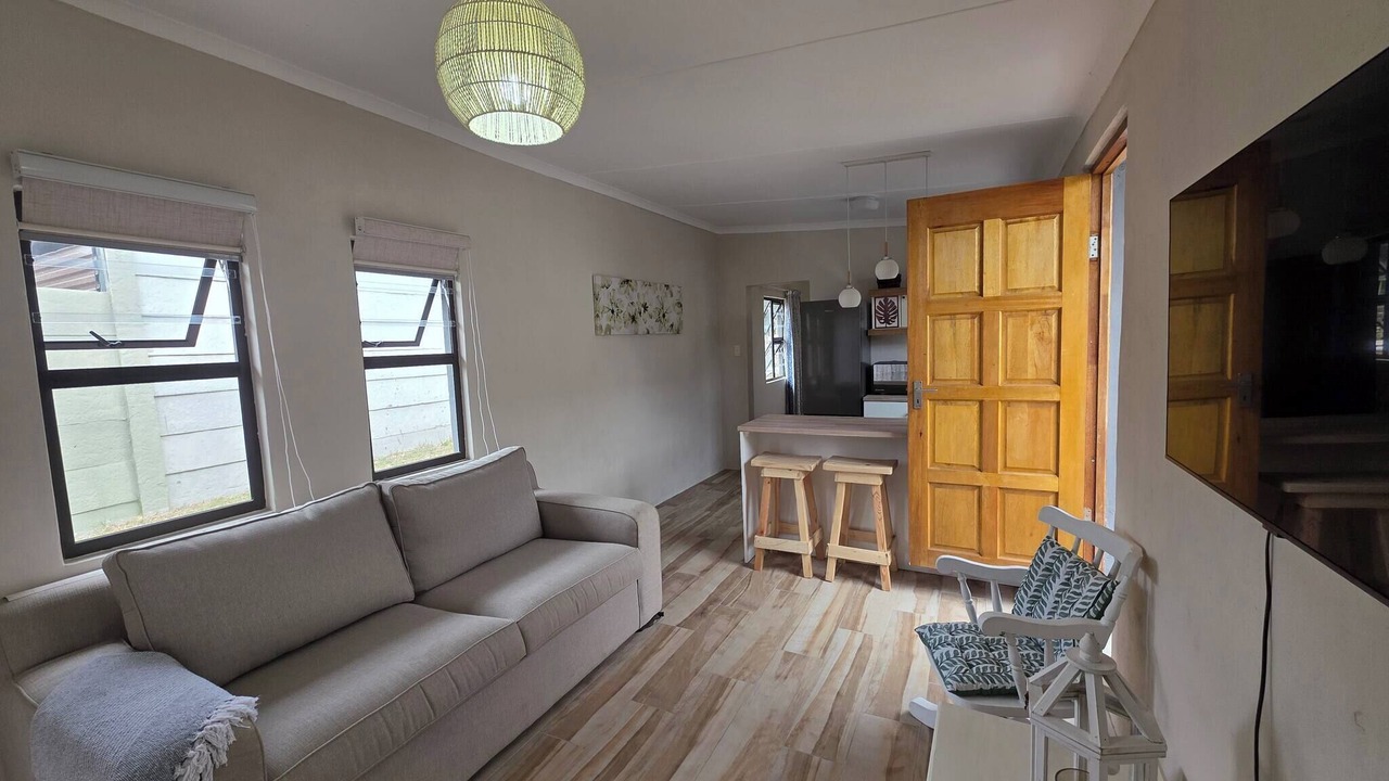 Photo of Livingroom in Gonubie