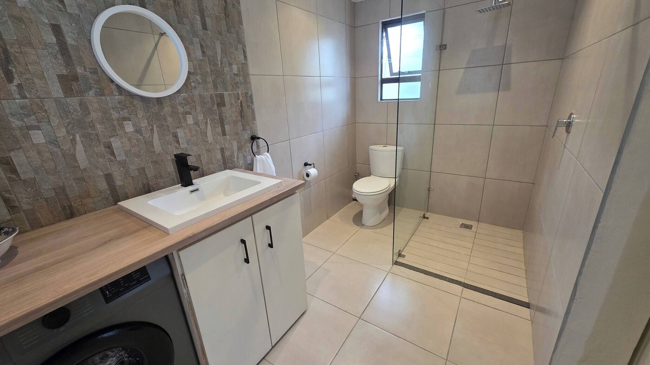 Photo of Bathroom in Gonubie