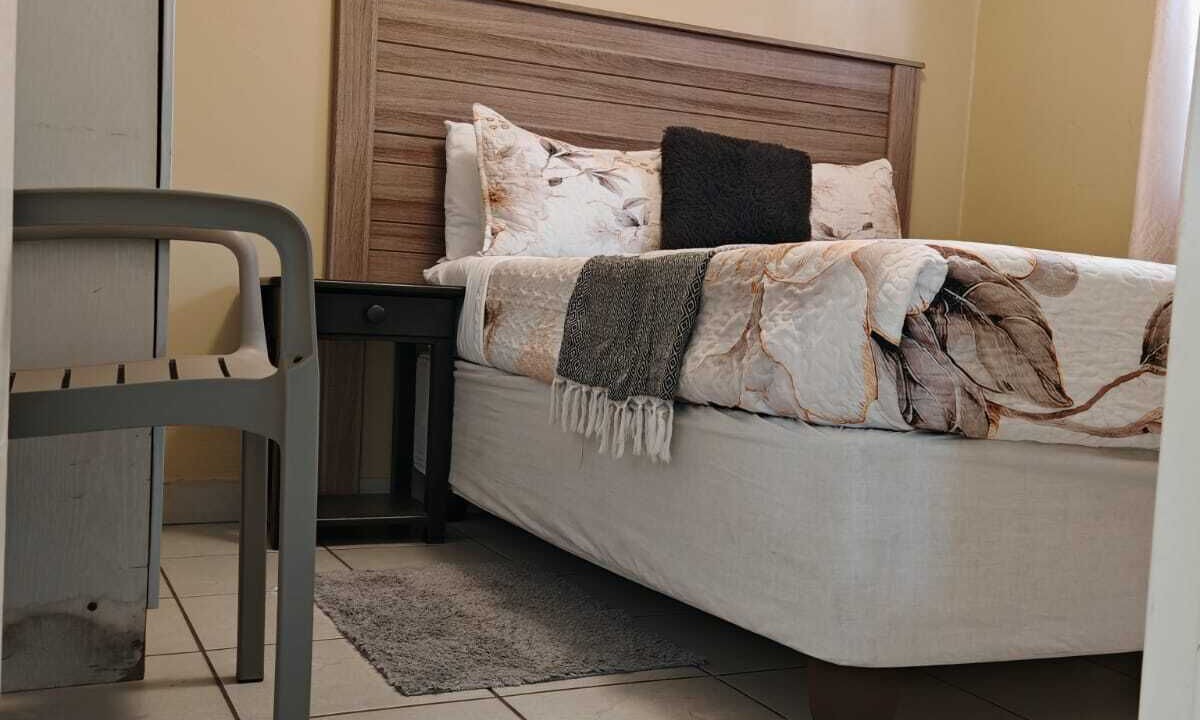 Photo of Bedroom in Embalenhle
