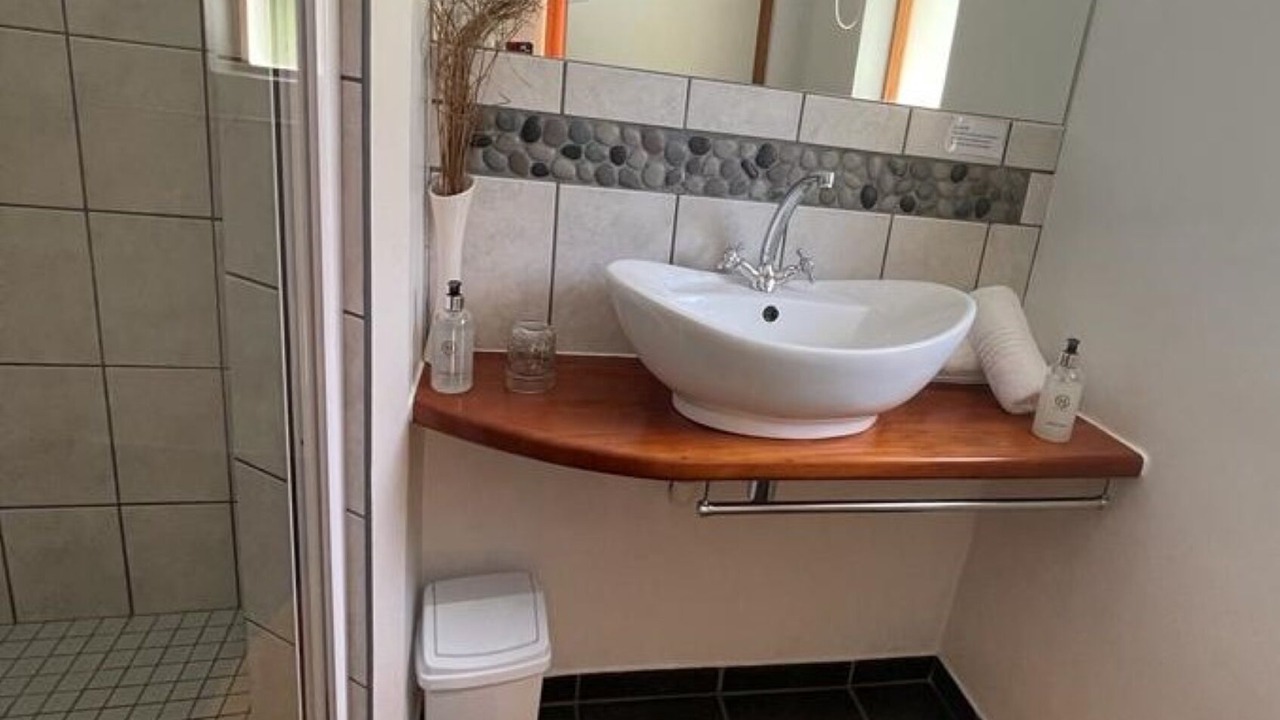 Photo of Bathroom in Swellendam