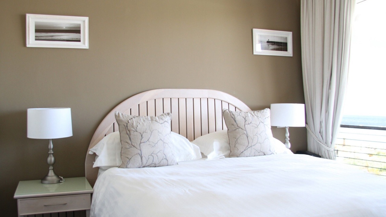 Photo of Bedroom in Lagoon Beach