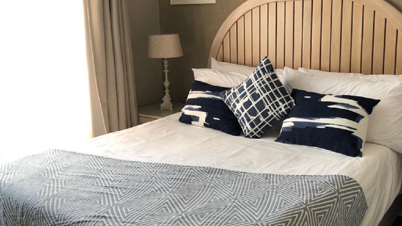 Photo of Bedroom in Lagoon Beach