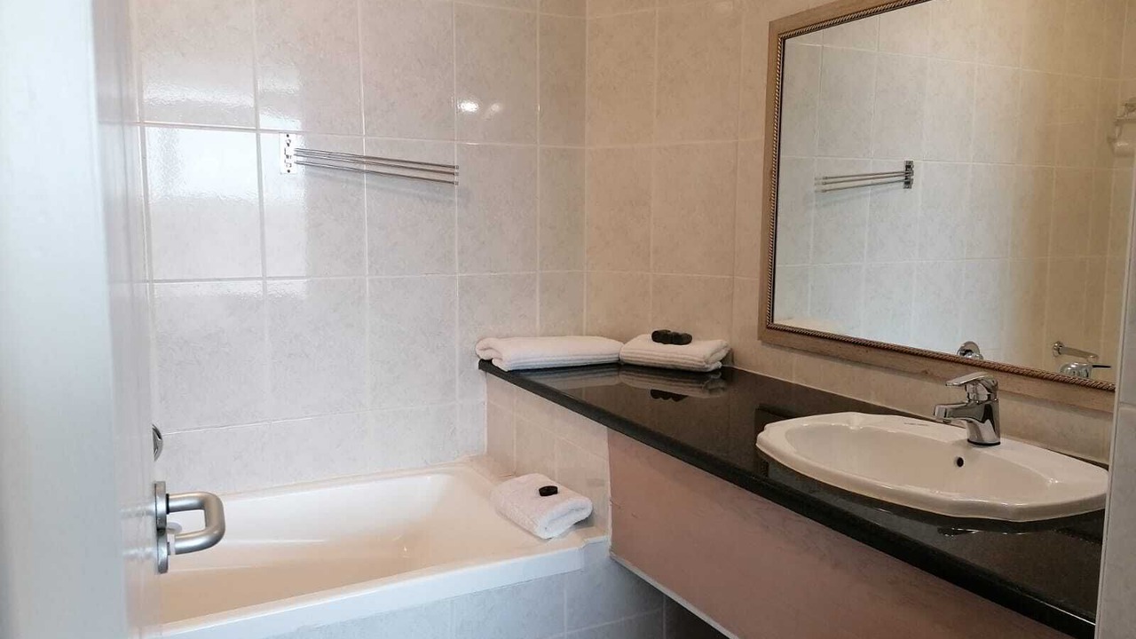 Photo of Bedroom in Lagoon Beach