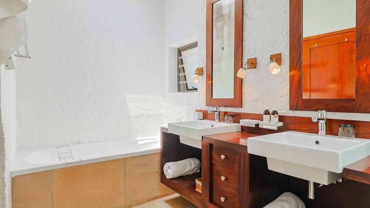 Photo of Bathroom in Eastcliff