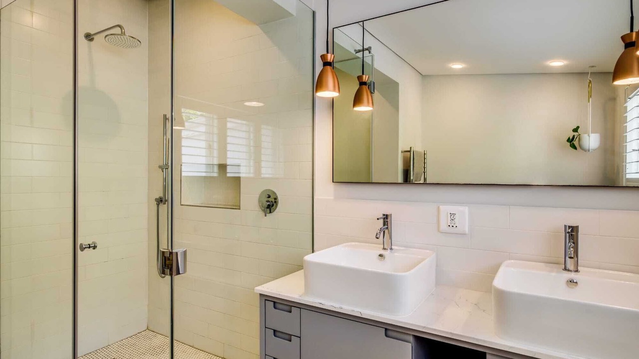 Photo of Bathroom in Cape Town City Centre