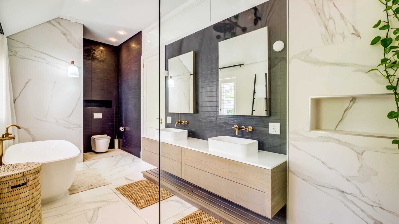 Photo of Bathroom in Cape Town City Centre