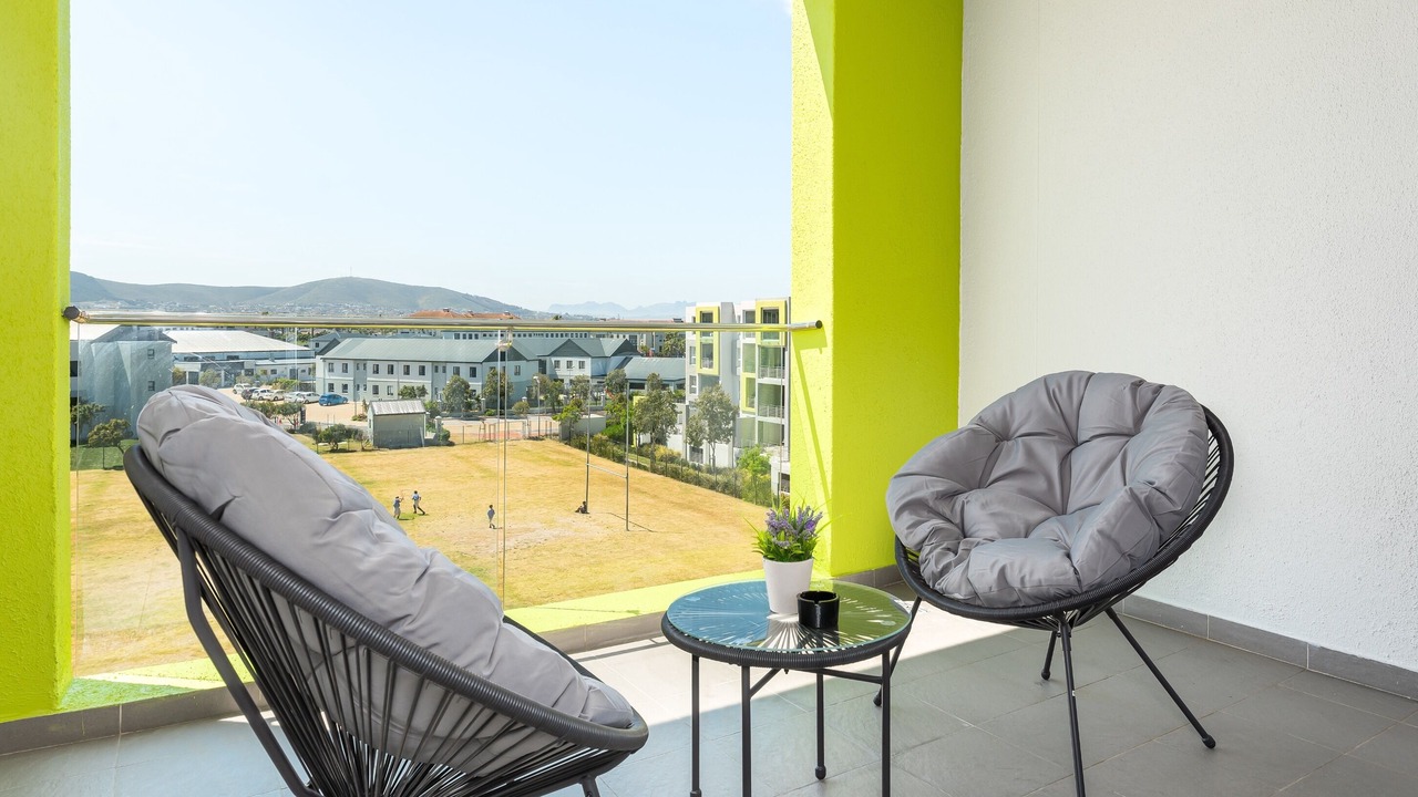 Photo of Patio Balcony in Century City