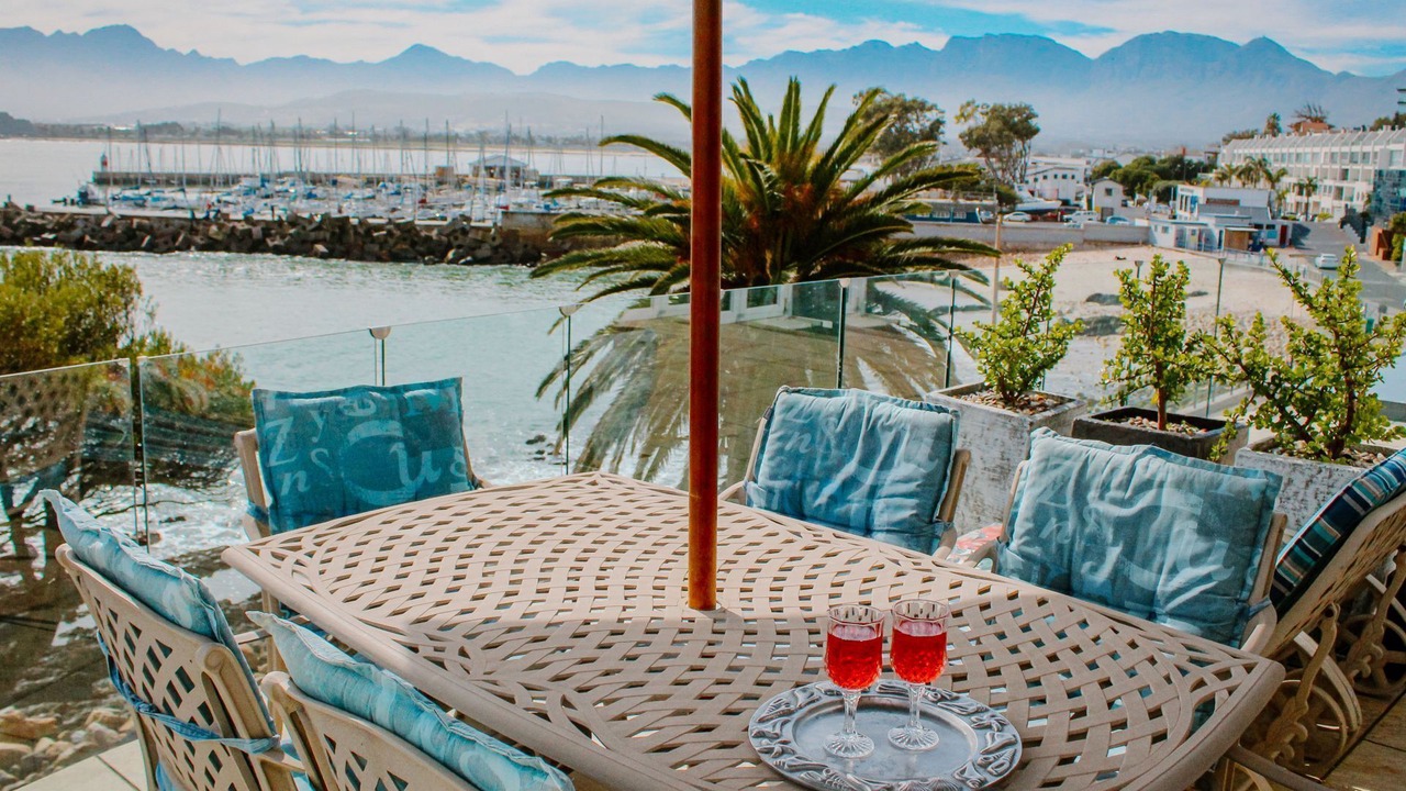 Photo of Outdoor in Gordons Bay Central