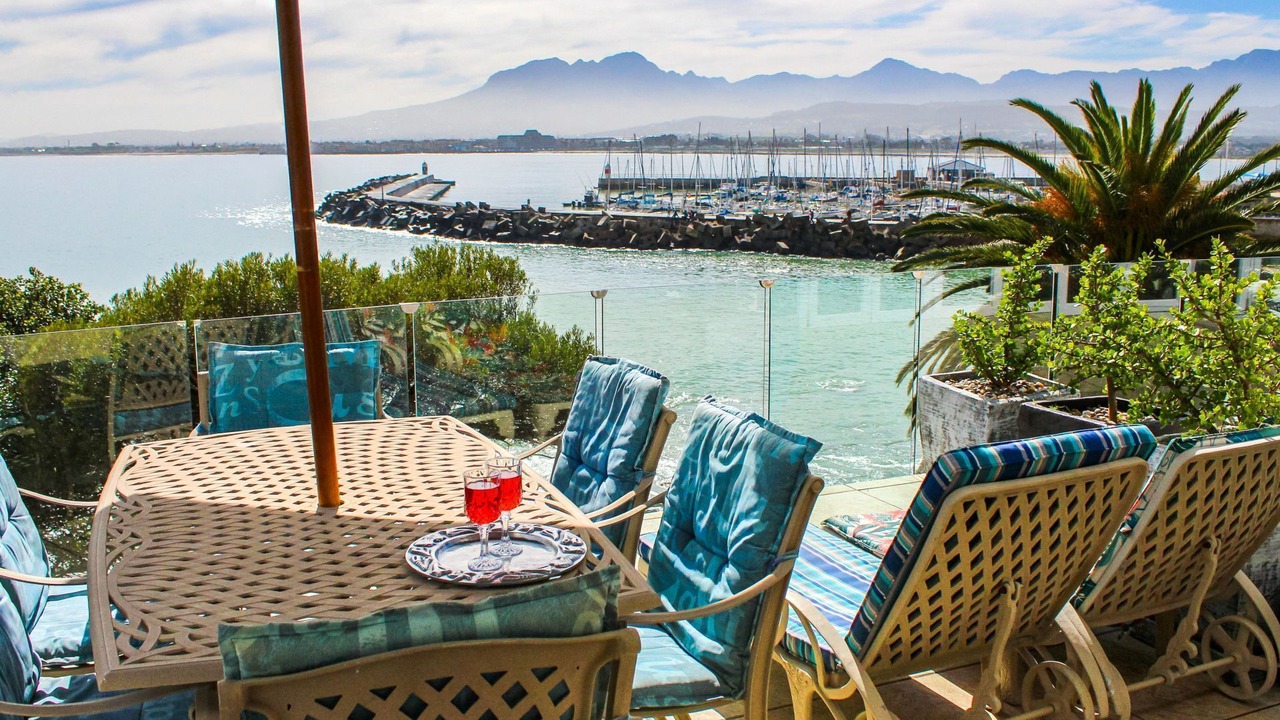 Photo of Outdoor in Gordons Bay Central