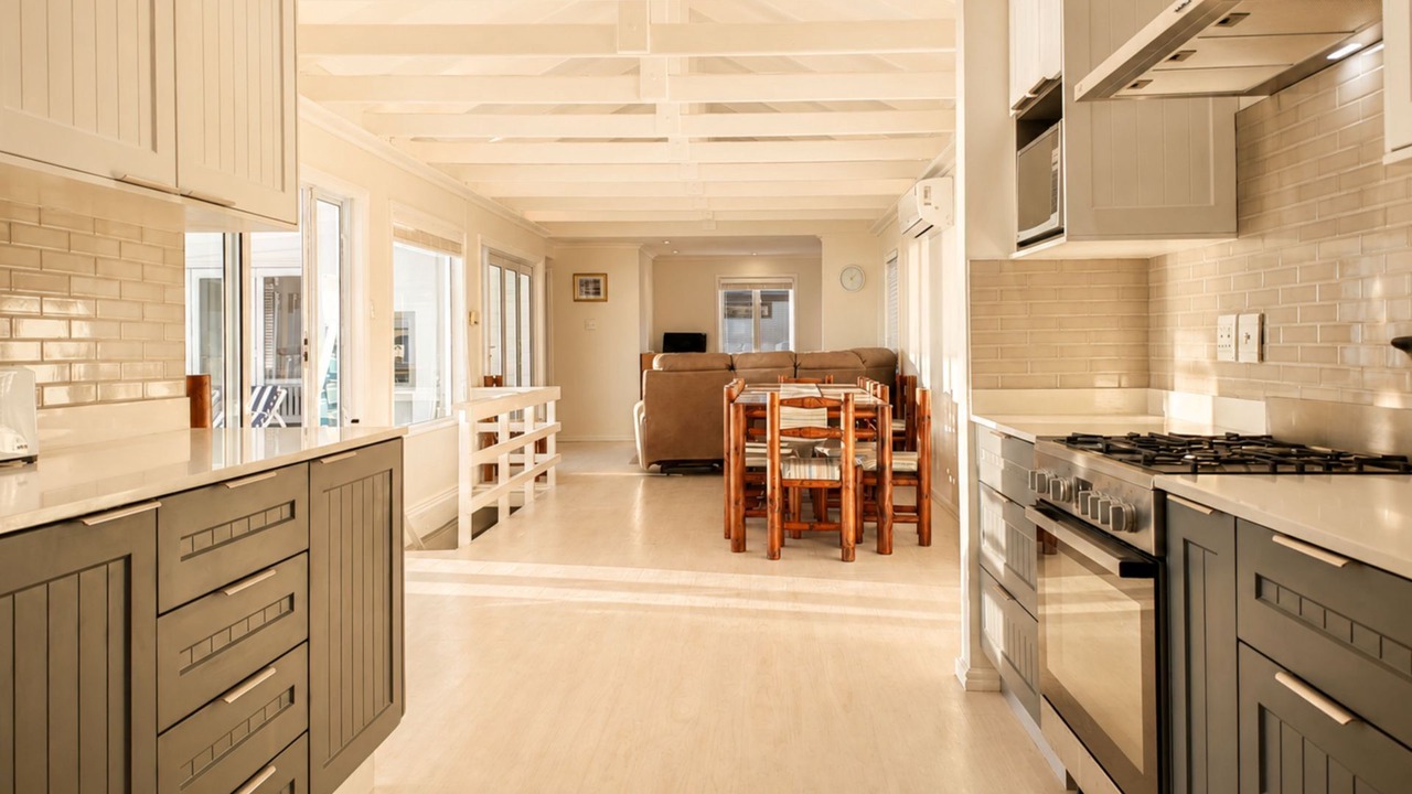 Photo of Kitchen in Mountainside