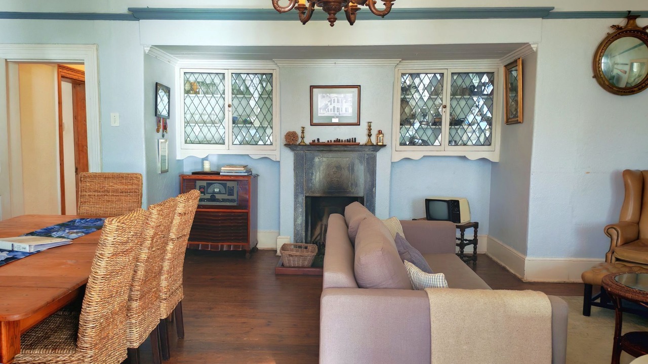 Photo of Livingroom in Gordons Bay Central