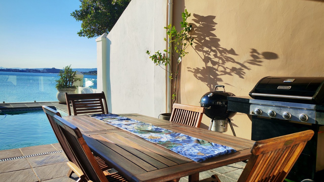 Photo of Outdoor in Gordons Bay Central