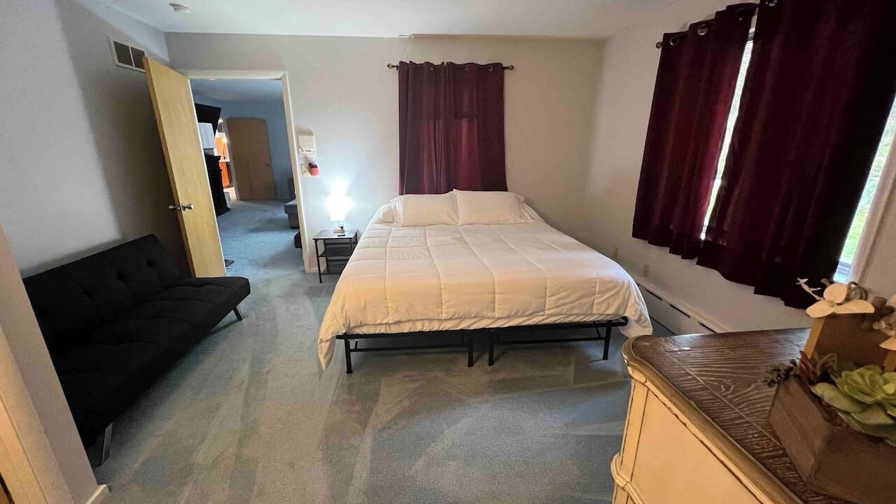 Photo of Bedroom in West Lawn