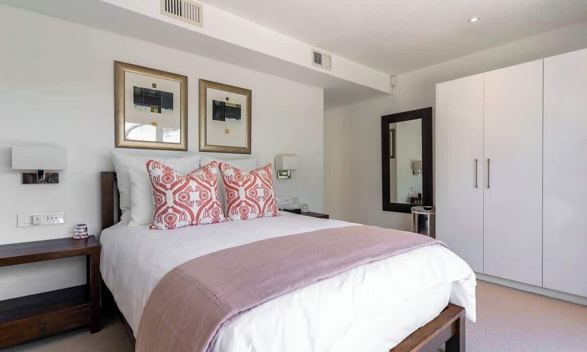 Photo of Bedroom in Camps Bay