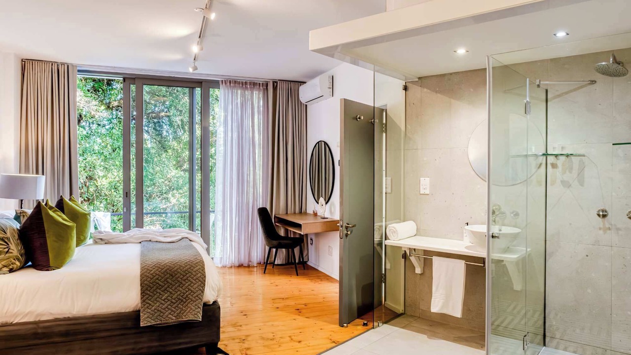 Photo of Bedroom in Camps Bay