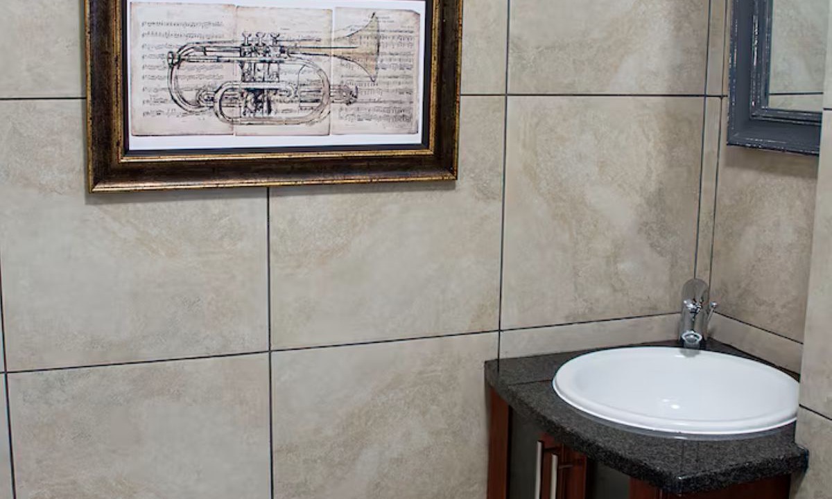 Photo of Bathroom in Stellenbosch Central