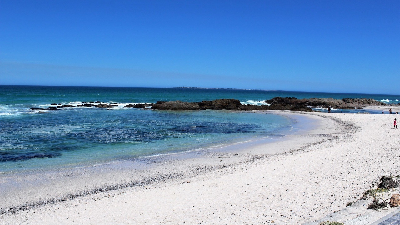 Photo of Others in Bloubergstrand