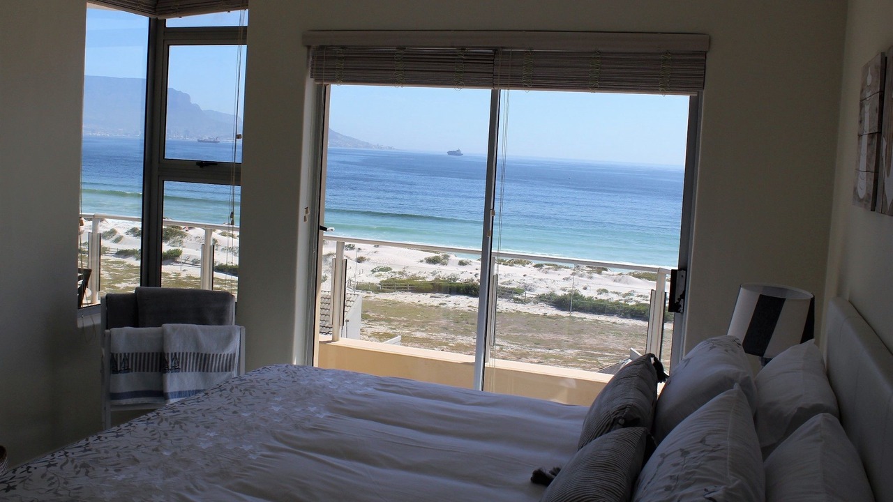 Photo of Bedroom in Bloubergstrand