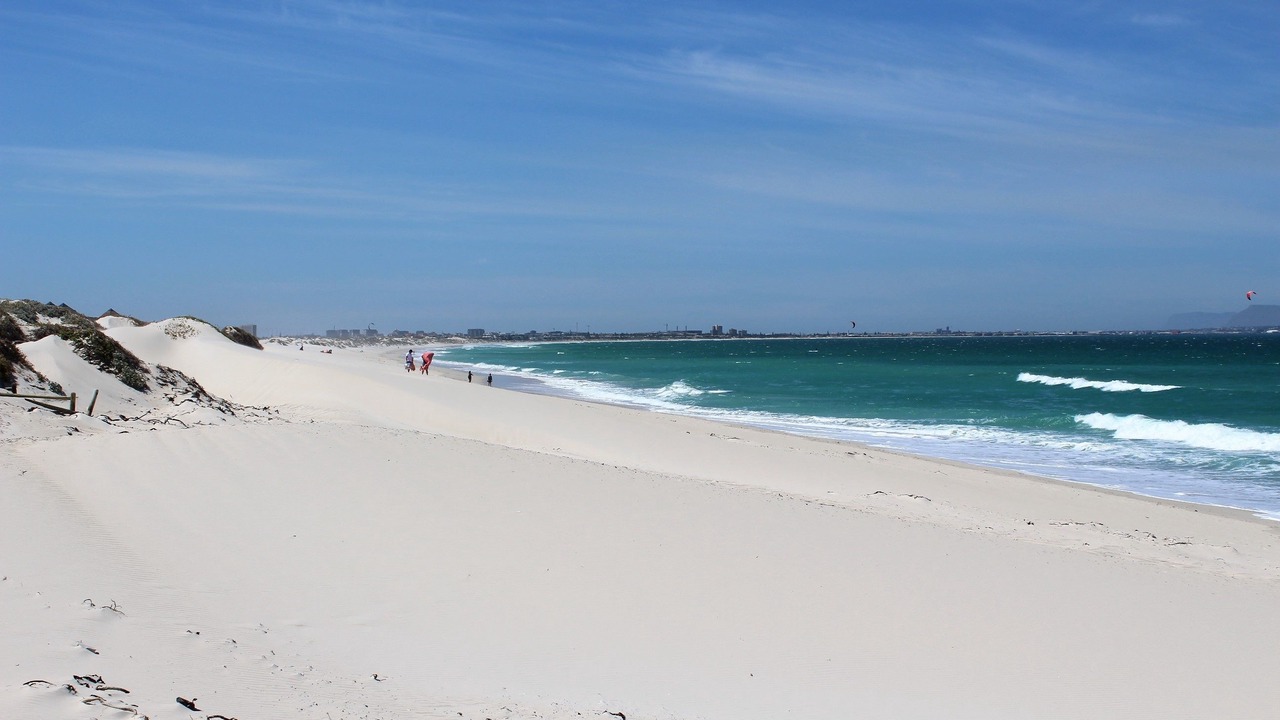 Photo of Others in Bloubergstrand