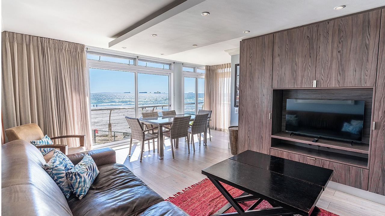 Photo of Livingroom in Lagoon Beach