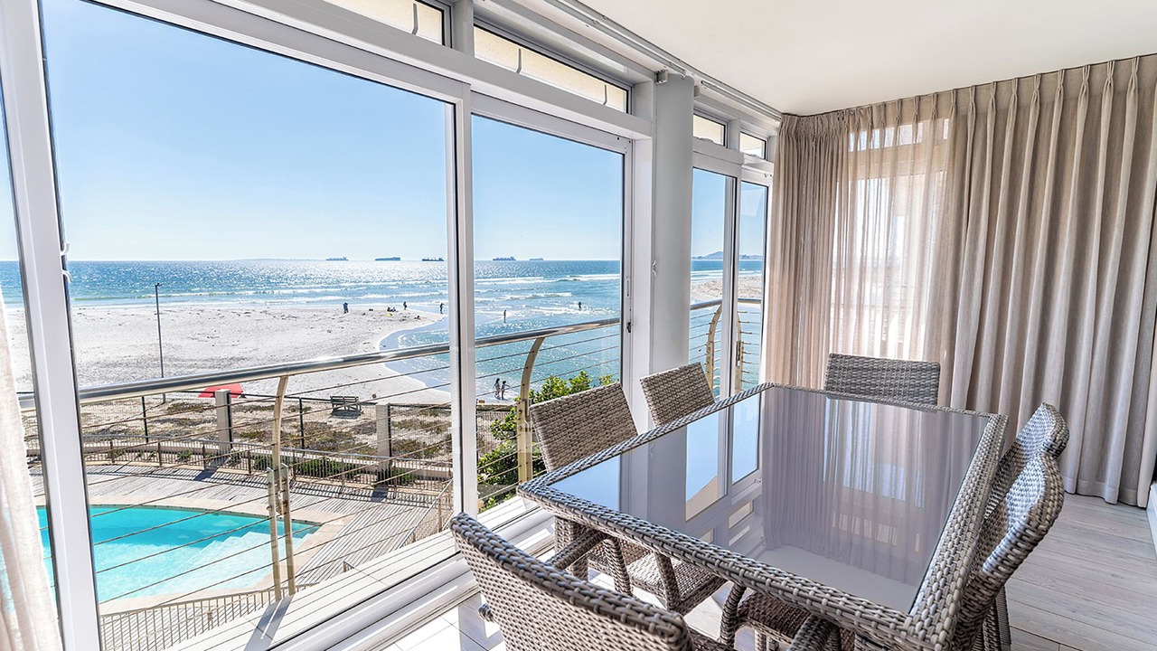 Photo of Patio Balcony in Lagoon Beach
