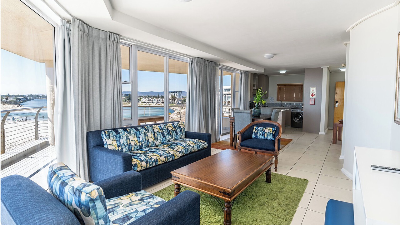 Photo of Livingroom in Lagoon Beach