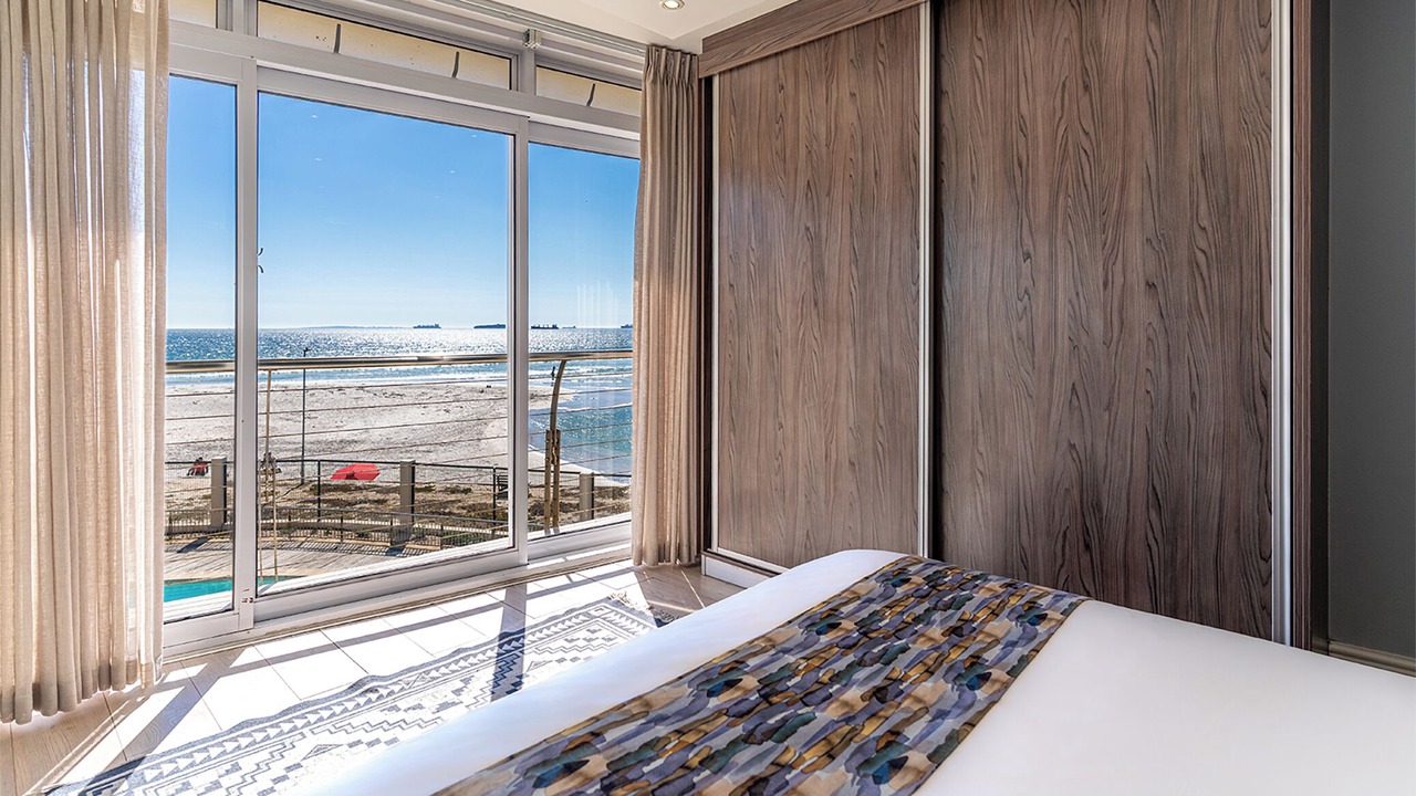 Photo of Bedroom in Lagoon Beach