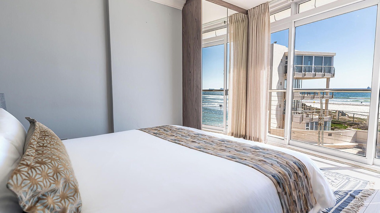 Photo of Bedroom in Lagoon Beach