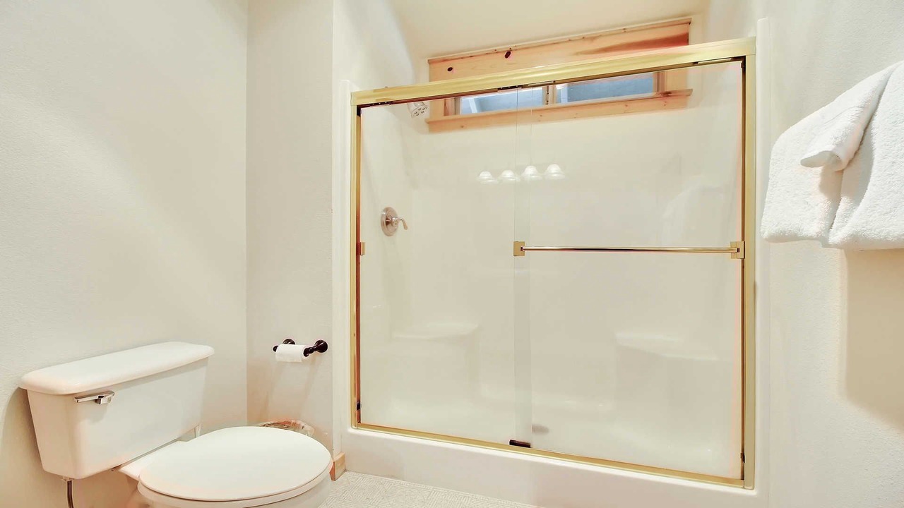 Photo of Bathroom in Deer Park