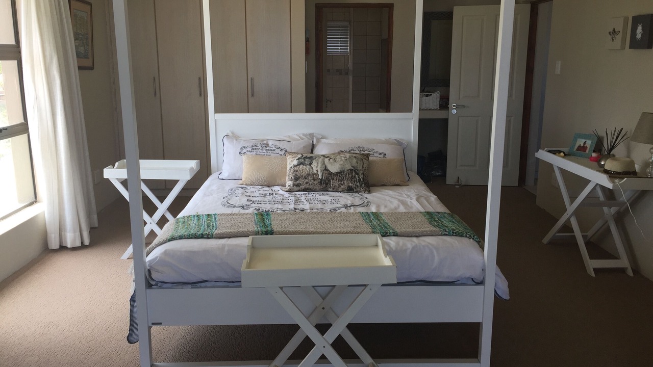 Photo of Bedroom in Oyster Bay