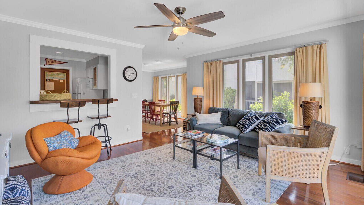 Photo of Livingroom in Isle of Palms