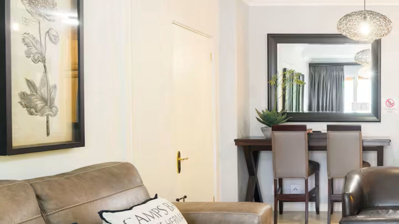 Photo of Livingroom in Stellenbosch Central