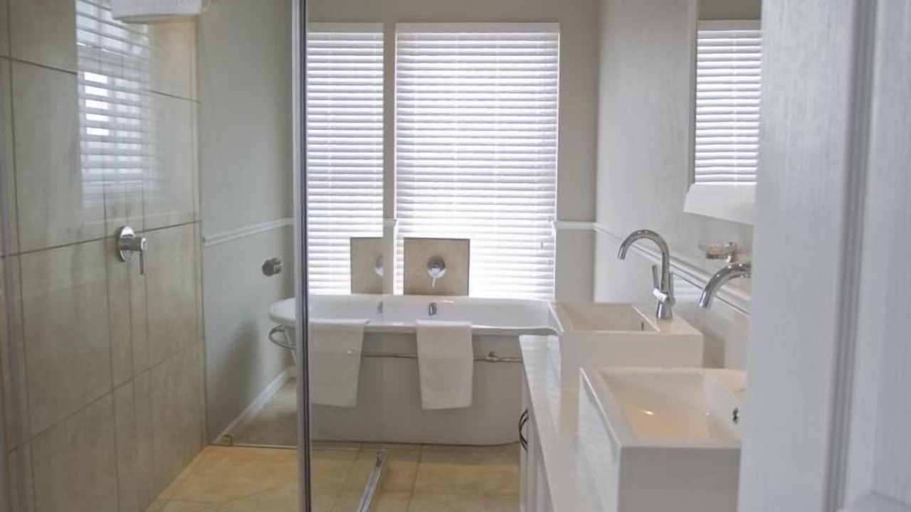 Photo of Bathroom in Westcliff