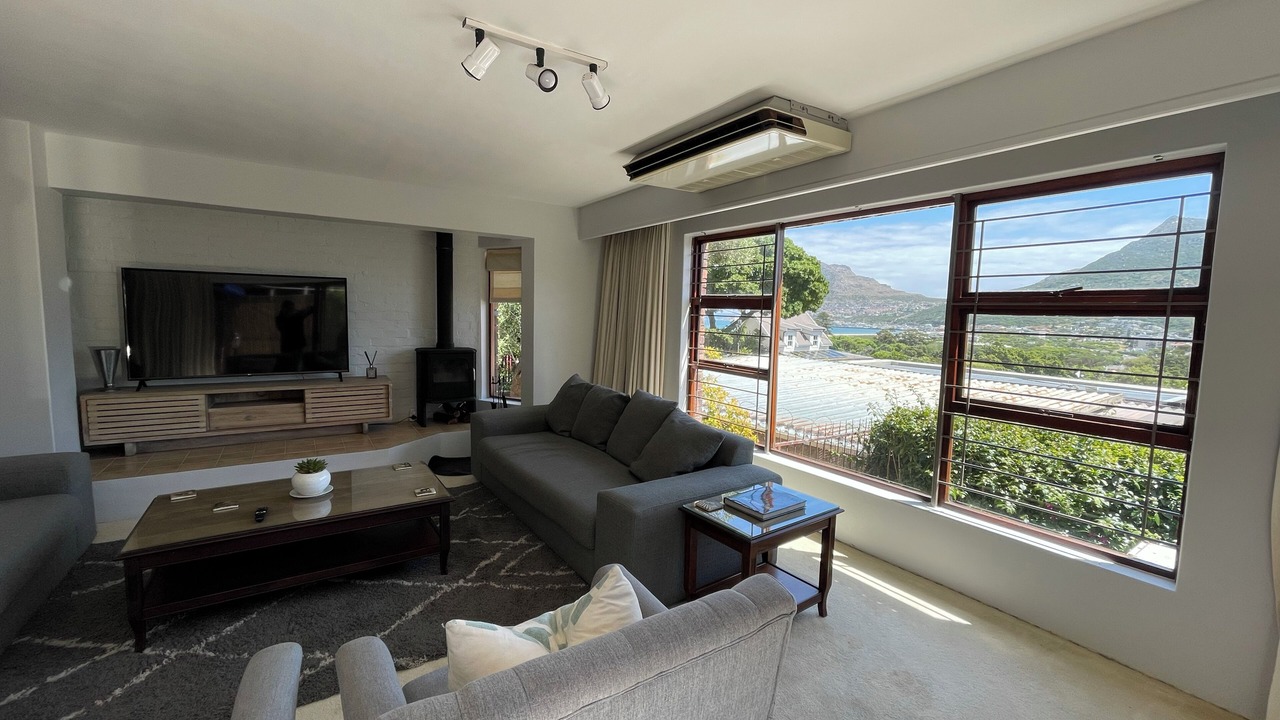 Photo of Livingroom in Scott Estate