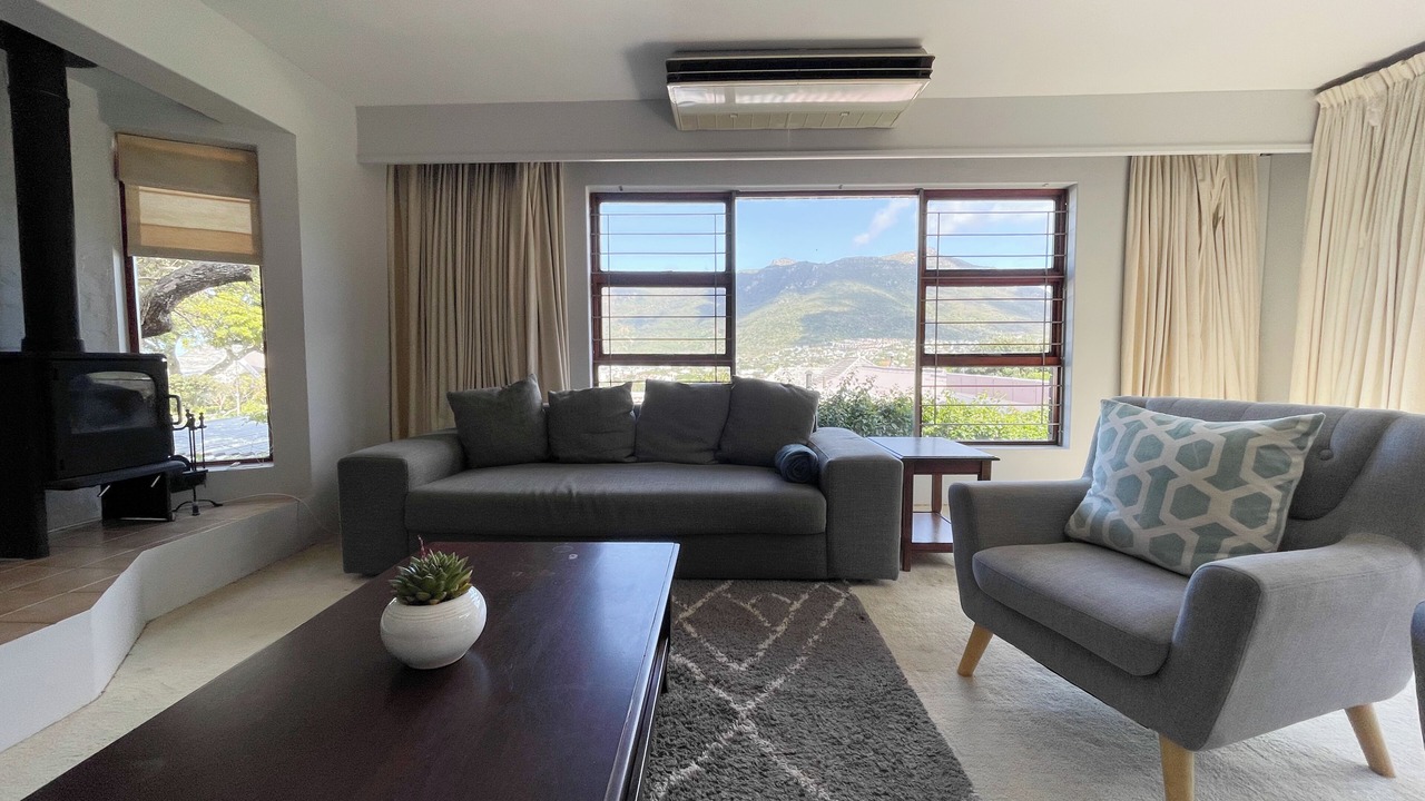 Photo of Livingroom in Scott Estate