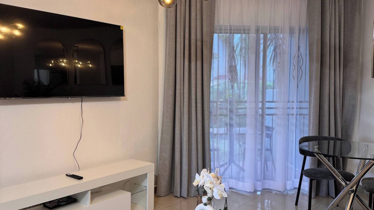 Photo of Livingroom in Greater Johannesburg Metropolitan Area
