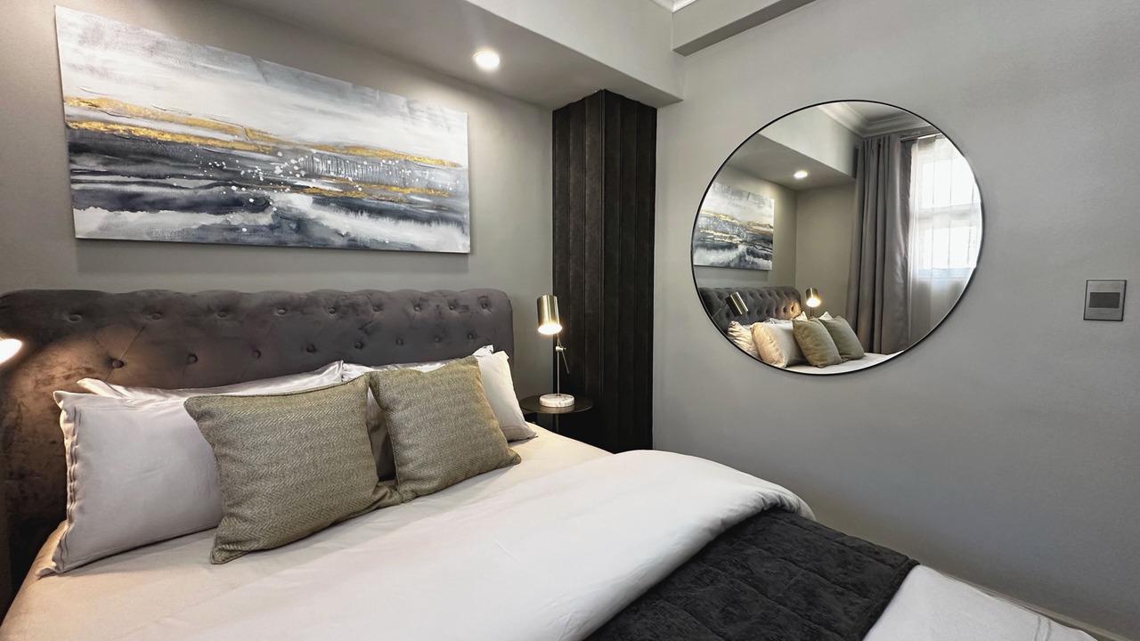 Photo of Bedroom in Three Anchor Bay