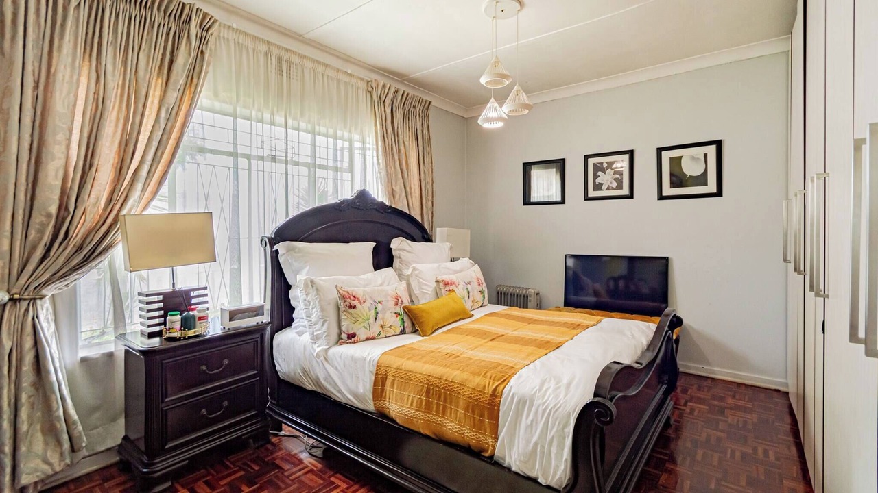 Photo of Bedroom in Greater Johannesburg Metropolitan Area