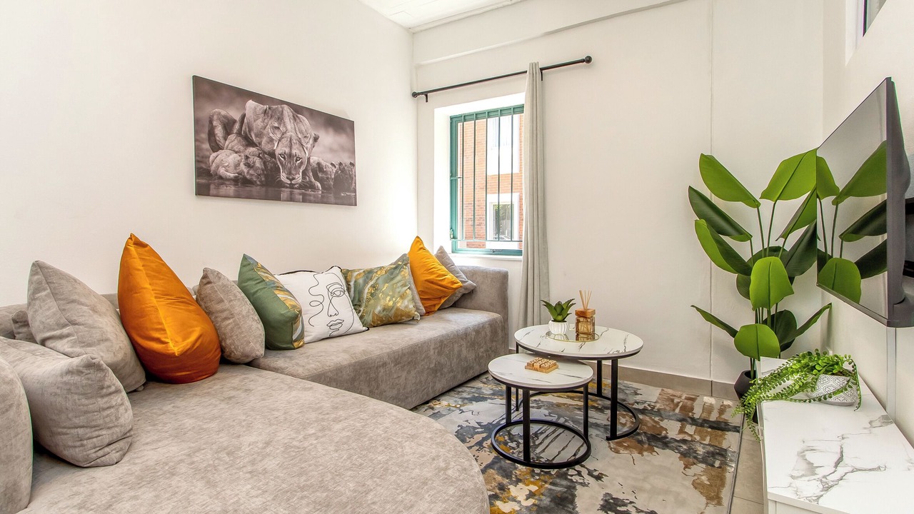 Photo of Livingroom in Greater Johannesburg Metropolitan Area